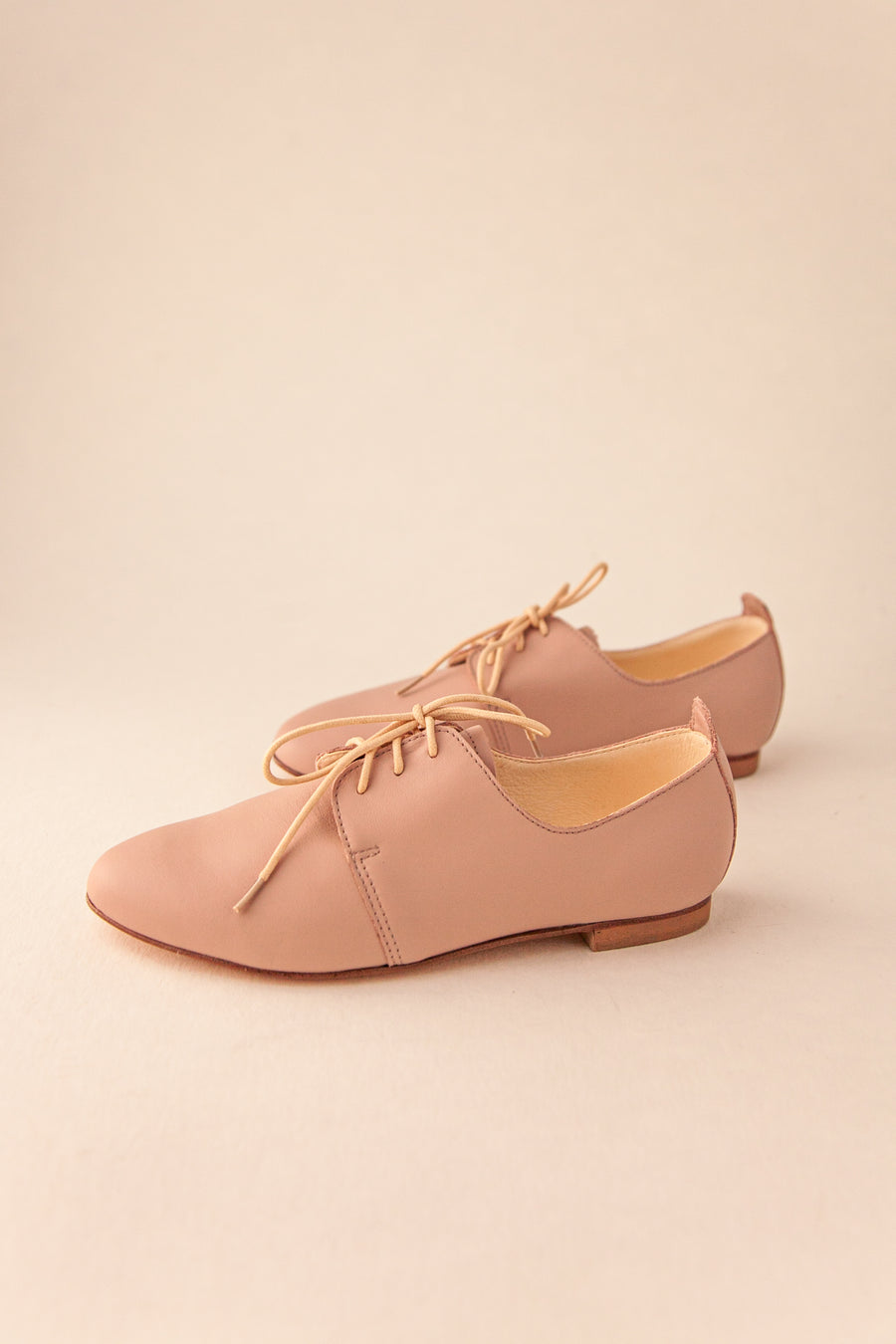AMIRA Oxford Shoes – Nude