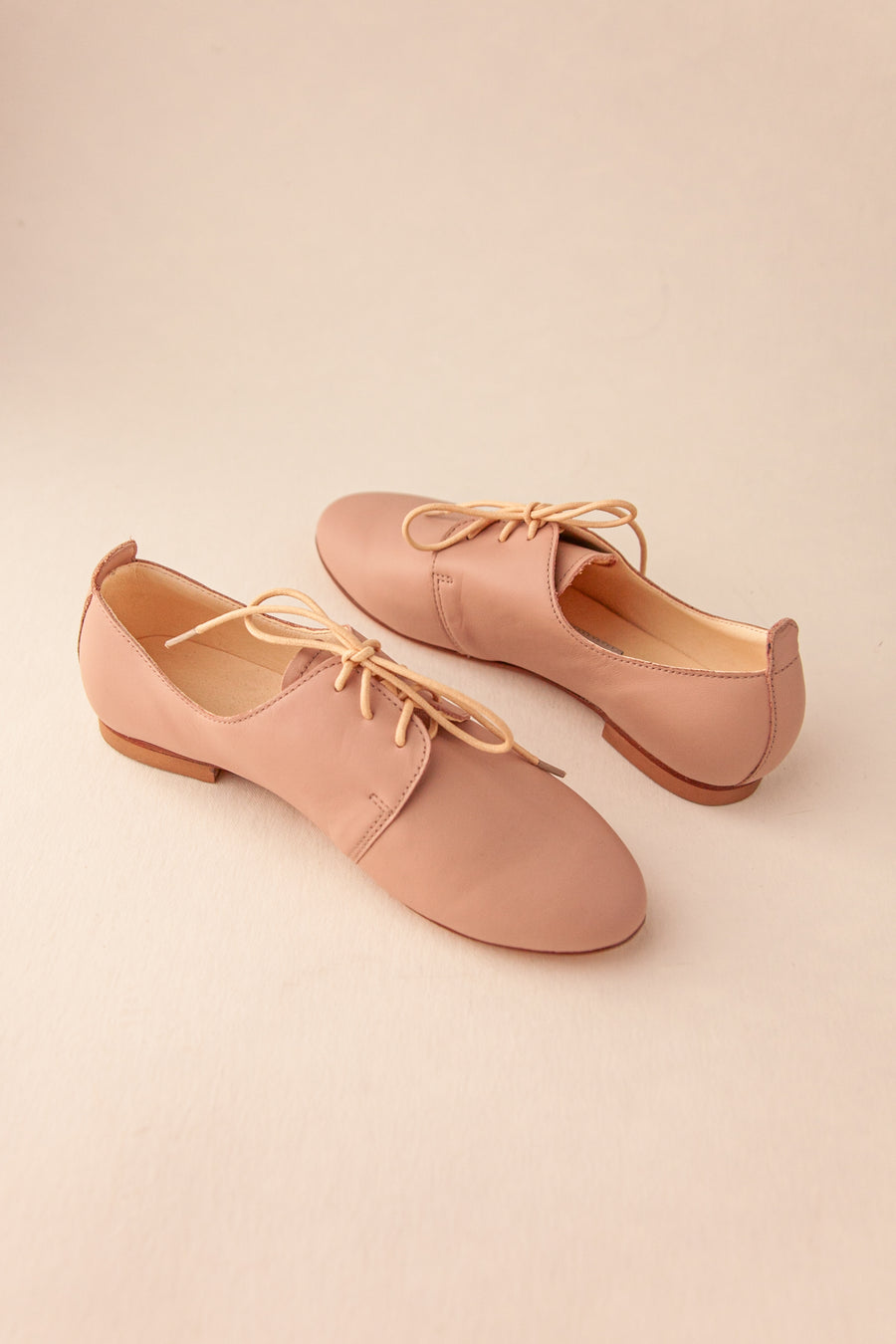 AMIRA Oxford Shoes – Nude