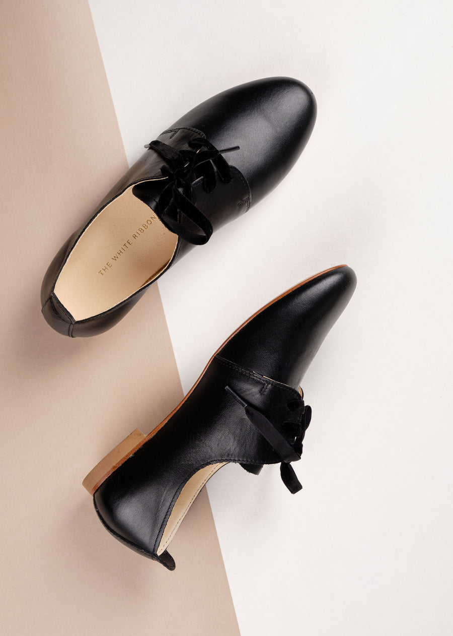 AMIRA Oxford Schuhe - Klassisch Schwarz