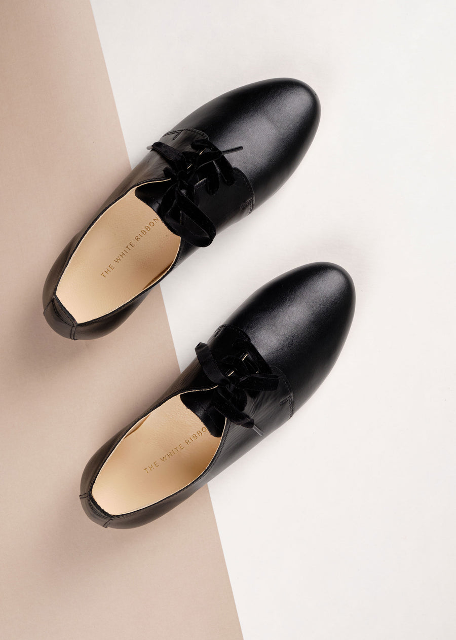 AMIRA Oxford Schuhe - Klassisch Schwarz