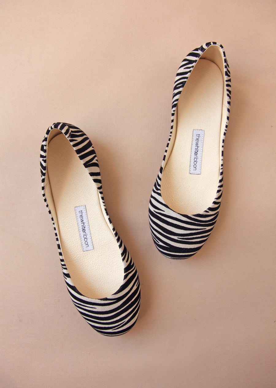 Patterned ballet flats hotsell