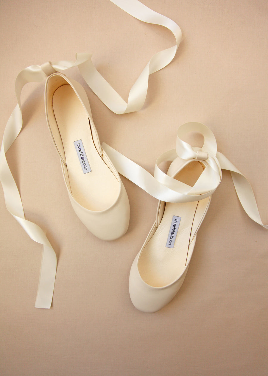 LUNA BALLET FLATS - CLASSIC IVORY – thewhiteribbon